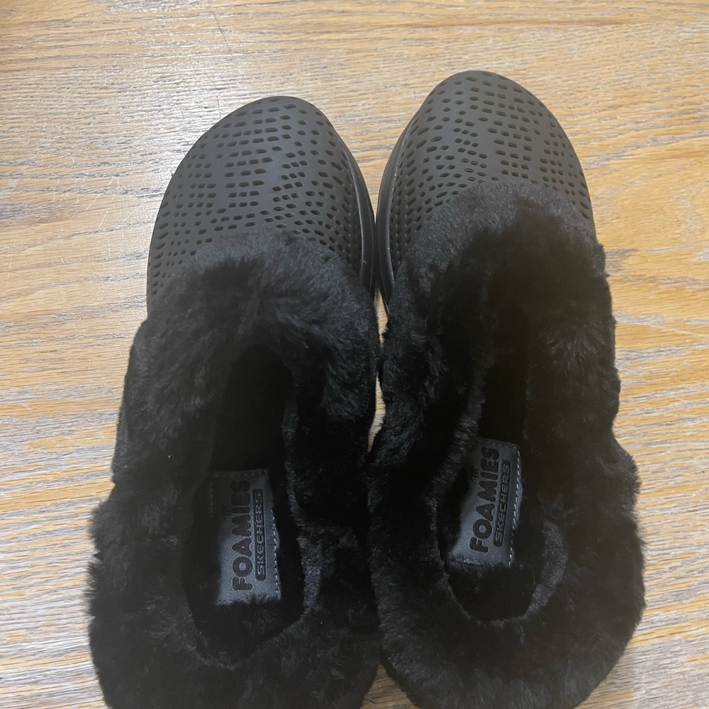 Sketcher lined clog size 9, Black